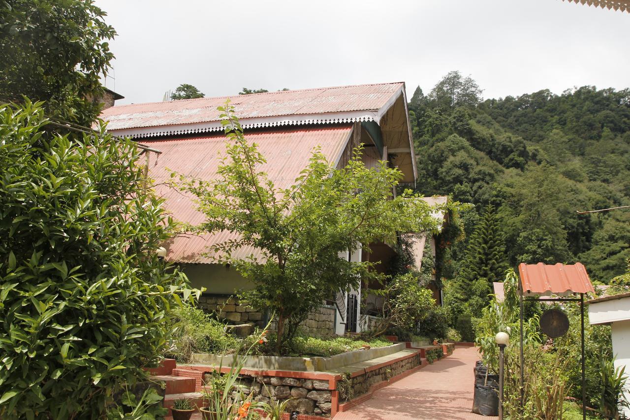Vamoose Mandarin Village Resort Rinchenpong Exterior photo