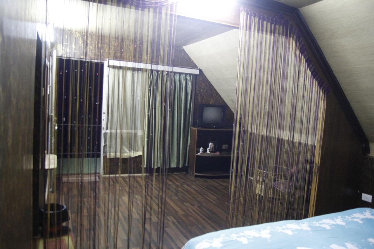 Vamoose Mandarin Village Resort Rinchenpong Exterior photo